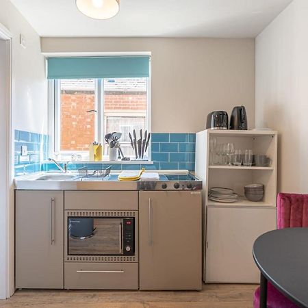 Superb One Bedroom Apartment In Coventry Cv1 *New* Екстер'єр фото