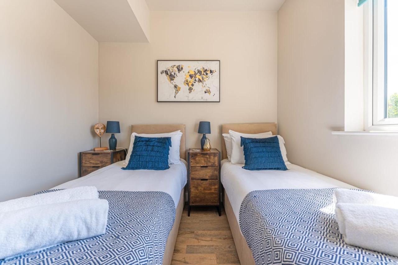 Superb One Bedroom Apartment In Coventry Cv1 *New* Екстер'єр фото