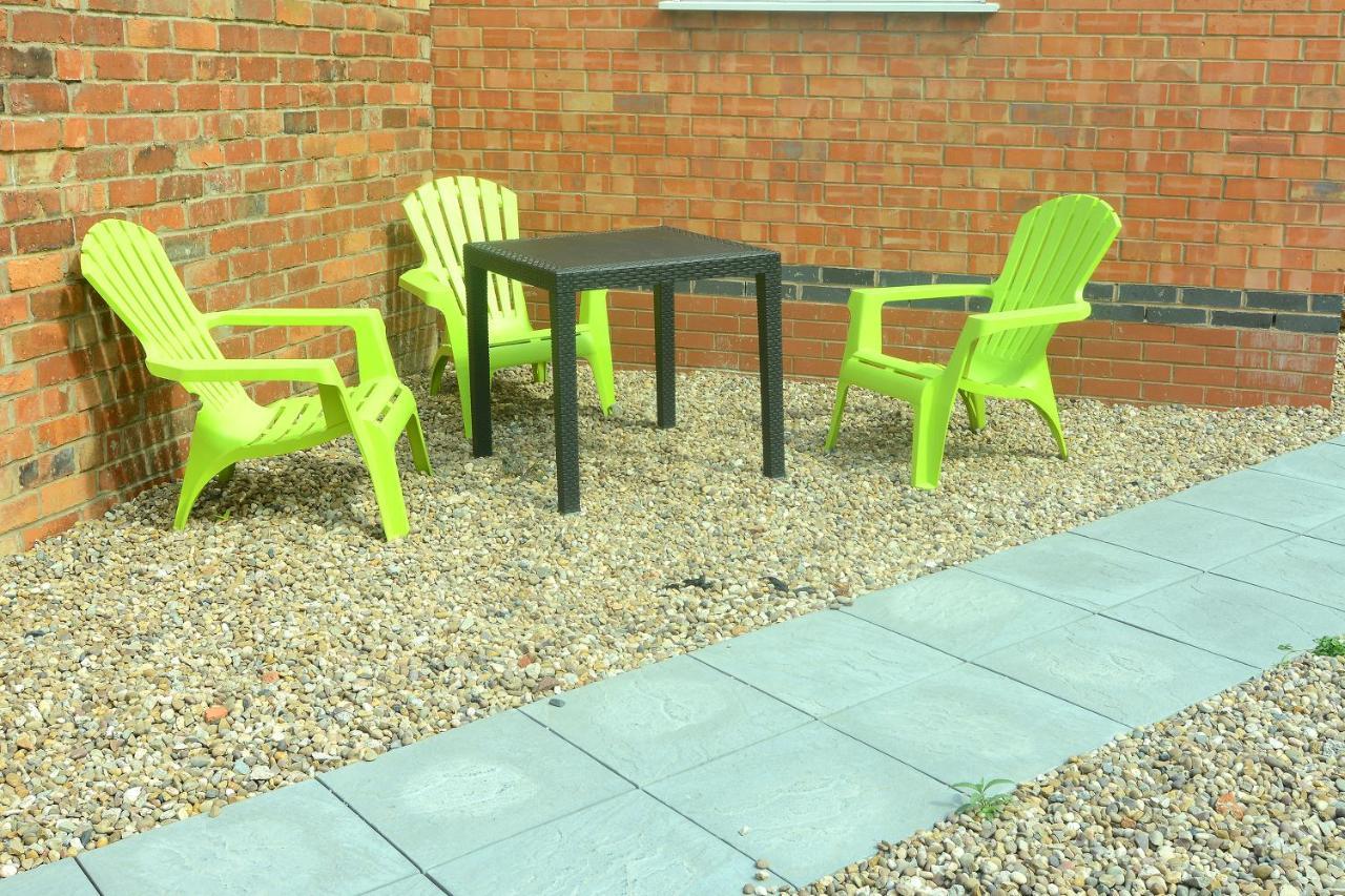 Superb One Bedroom Apartment In Coventry Cv1 *New* Екстер'єр фото